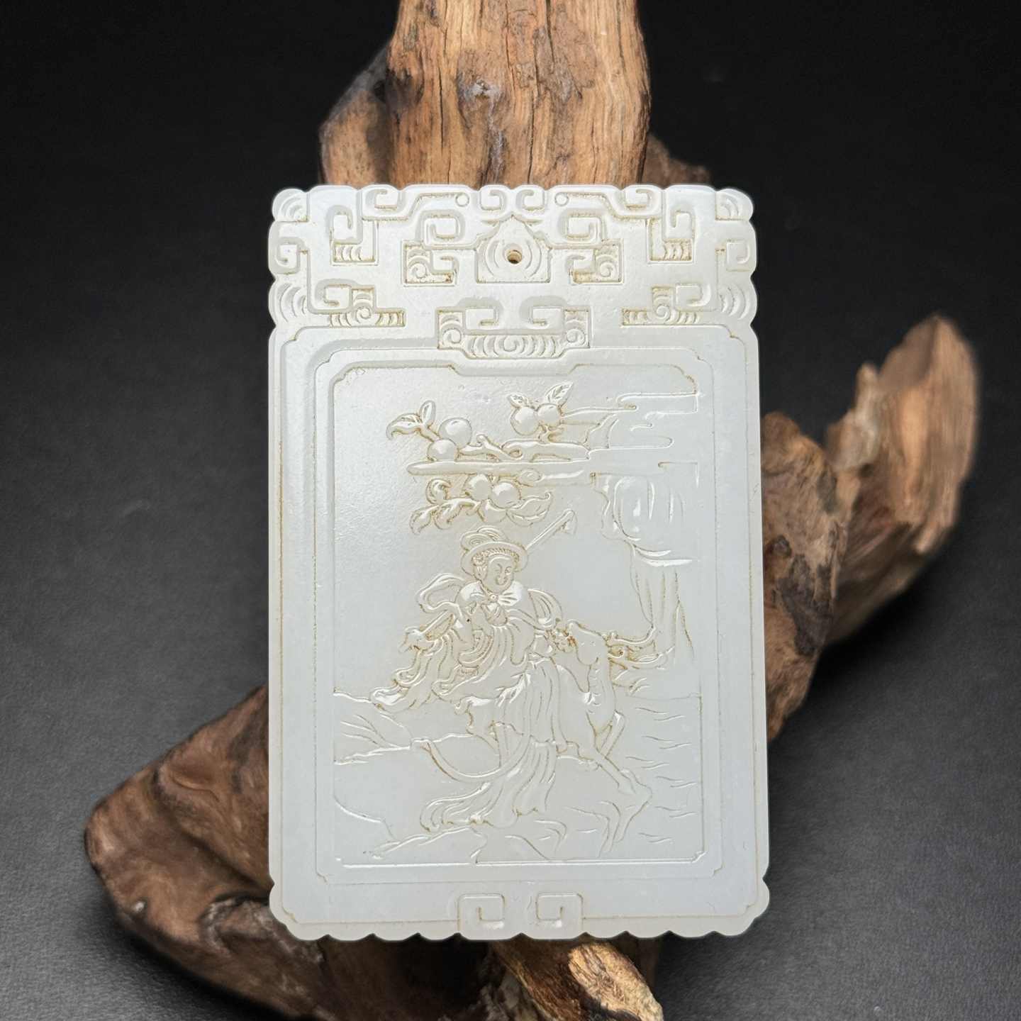 中国骨董 本物和田玉 子石 撒金皮 浮彫 清代 和合二仙紋 子岡牌 根付 玉佩 清代天然和田玉子冈牌玉佩挂件老玉和田玉浮雕人物子冈玉牌文玩