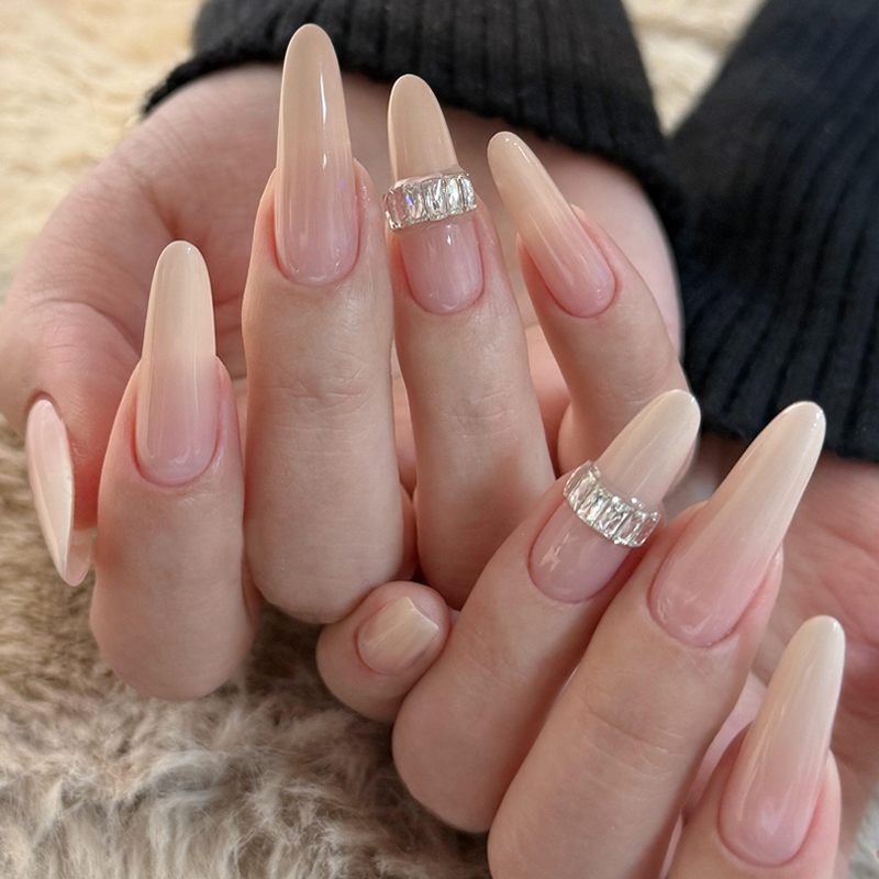 Handmade Manicure, Wearable Nails, Nude Color with Rhinestones, Medium-Length Nail Pieces, 2026 New Almond-Shaped Nails, Bridal High-End Style, Summer