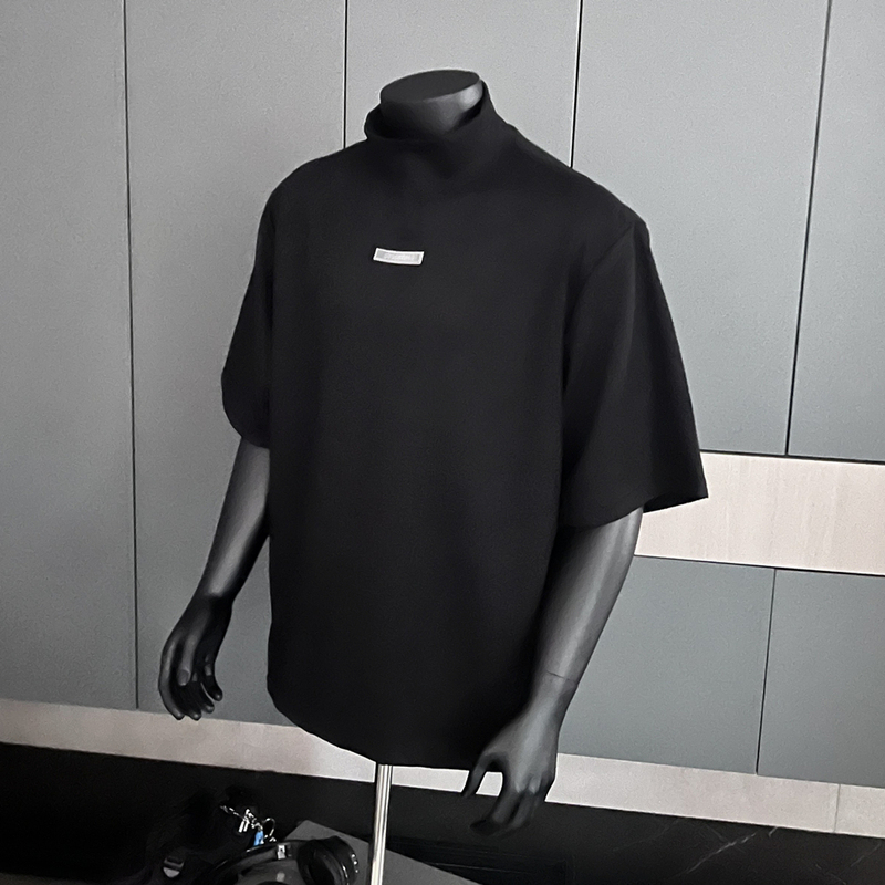 High-Neck Fashion T-Shirt for Men, Short-Sleeved, New Summer Style, Cool and Stylish, High-End Men's Mid-Sleeve Base Shirt, Trendy