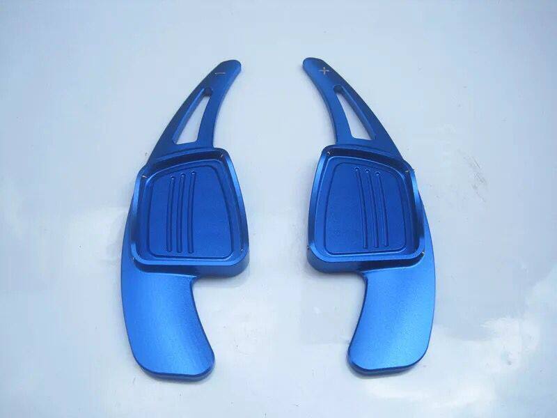 The application of Audi 17-19 new A3 A4L A5 A8L S3 Q5 Q7TT steering wheel modified gear shift paddles