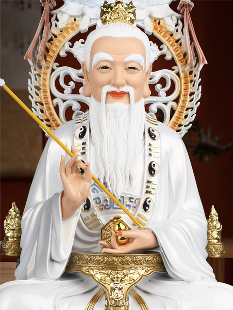 The Taishang Laojun statue, the moral heavenly statue, the white-clothed Laojun statue, the Sanqing Taoist ancestor's home for worshiping the Sanqing deities as ornaments