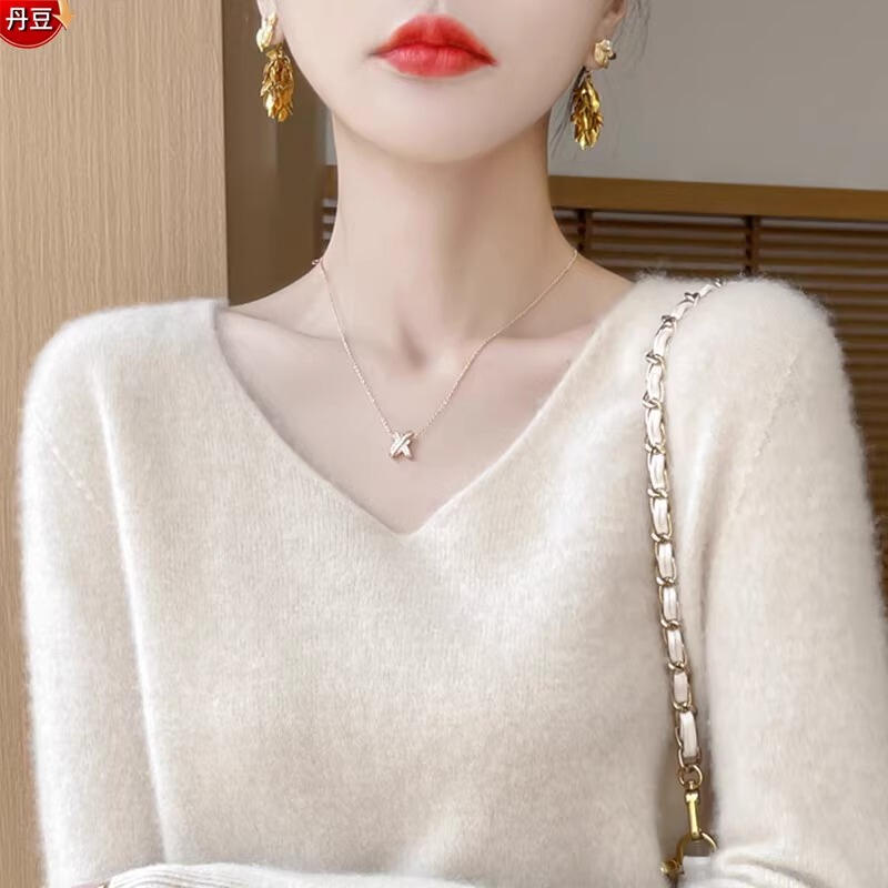First-Line Ready-To-Wear 100% Pure Wool Base Sweater for Women, Autumn and Winter 2026 New Style, Loose-Fitting V-Neck Knitwear First-Line Ready-To-Wear 100% Pure Wool Base Sweater for Women, Autumn and Winter 2026 New Style, Loose-Fitting V-Neck Knitwear