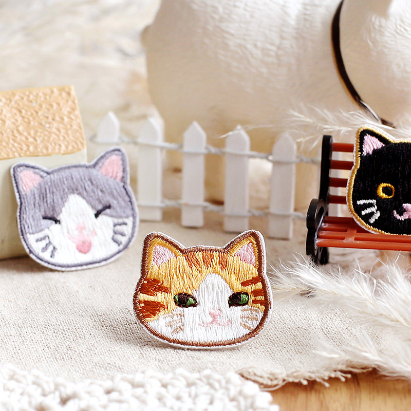 Meow Boo Family Embroidered Cloth Patch Clothing To Mend Fashion Pattern Completa Phone Protection Shell Handbill DIY Decoration Breaking Hole Patch