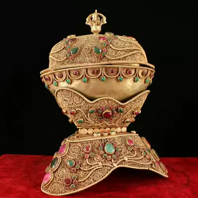 Tibetan monasteries collect old Tibetan silver handmade inlaid with precious stones, silk hair care relic cup, inner relic
