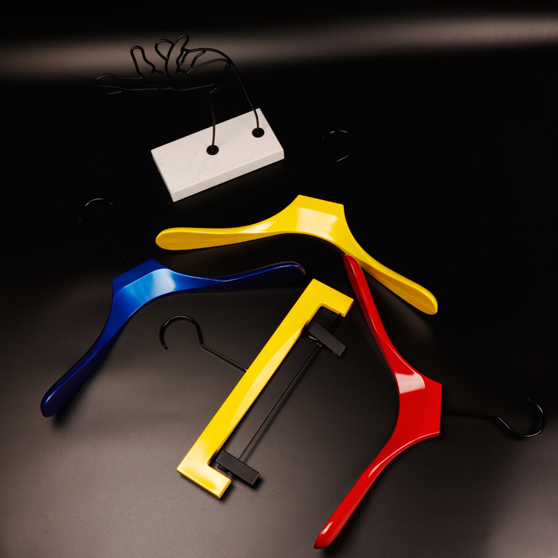 Exploits Euro fashion Fashion Plastic Solid Bright Light Men's Clothing T-shirt Jacket Hanger Hanger Pants Clip Customised Logo