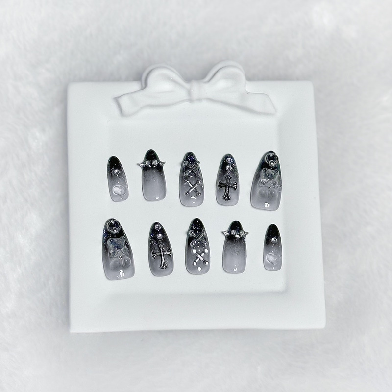 【Original Design】Subculture Gradient Black Handmade Wearable Nails with Dark Style Rivets 【Original Design】Subculture Gradient Black Handmade Wearable Nails with Dark Style Rivets
