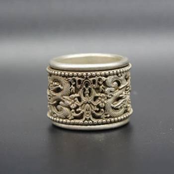 Antiques and miscellaneous collections, retro finger rings, double dragons and beads ring, creative gifts, special price