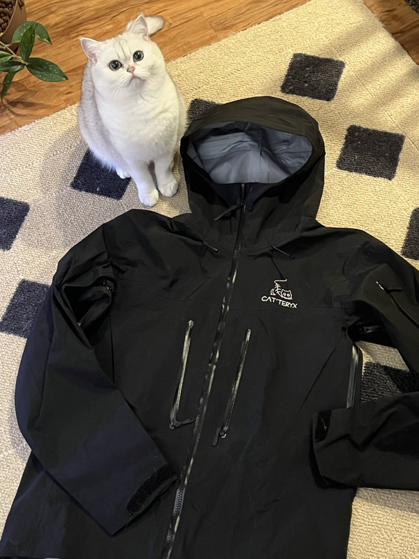 Smart Cats and Dogs Outdoor Jacket Windproof, Waterproof and Breathable Ski Clothing Sichuan Outdoor Hiking and Camping Style Trendy Clothing Svlt Smart Cats and Dogs Outdoor Jacket Windproof, Waterproof and Breathable Ski Clothing Sichuan Outdoor Hiking and Camping Style Trendy Clothing Svlt