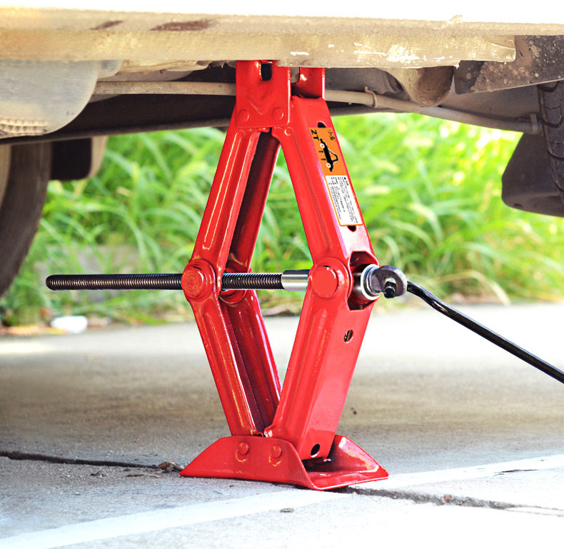 Домкрат 千斤顶小轿车用千金顶2吨汽车载手摇卧式拆卸换轮胎扳手工具套装 Lok flash