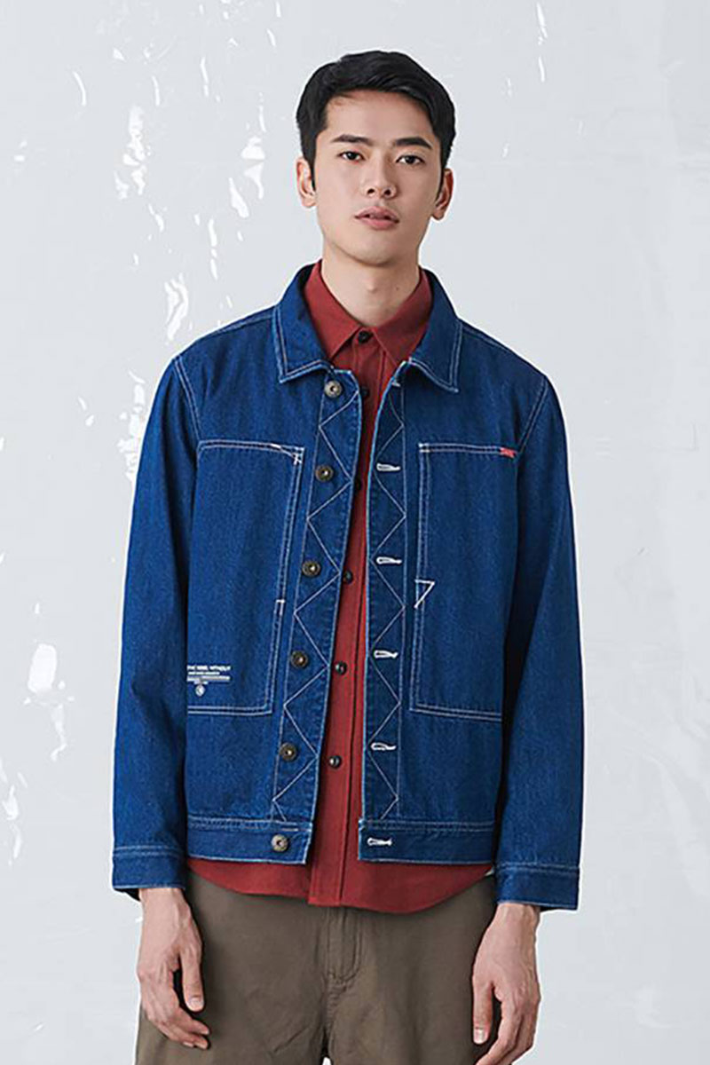 YOHO có thương hiệu chứng khoán triều bụi mùa xuân và mùa thu mới in thư biên tập bông denim jacket nam.