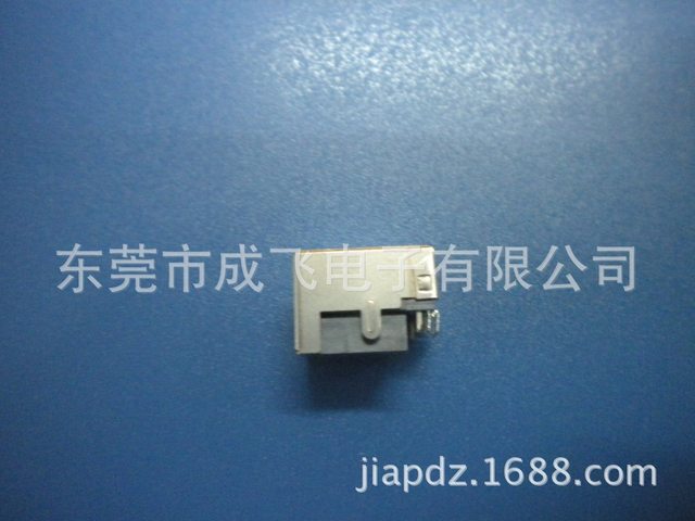 ຈຸດເຊື່ອມຕໍ່ RJ45 sinking plate.2 ການໂຕ້ຕອບເຄືອຂ່າຍທີ່ມີແສງສະຫວ່າງ