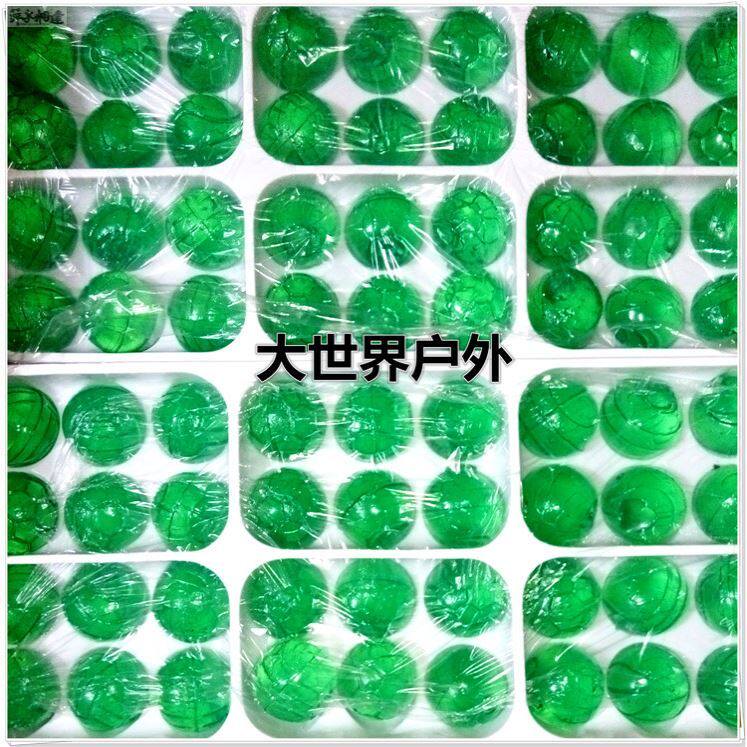 The sticky bay green hand adhesives the rod knows the pole super hard professional cicada artifact that the tool palm is grasped.