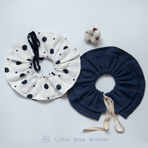 Little Snow Monster baby polka dot cotton gauze baby slobber bib pocket 360 degree tie