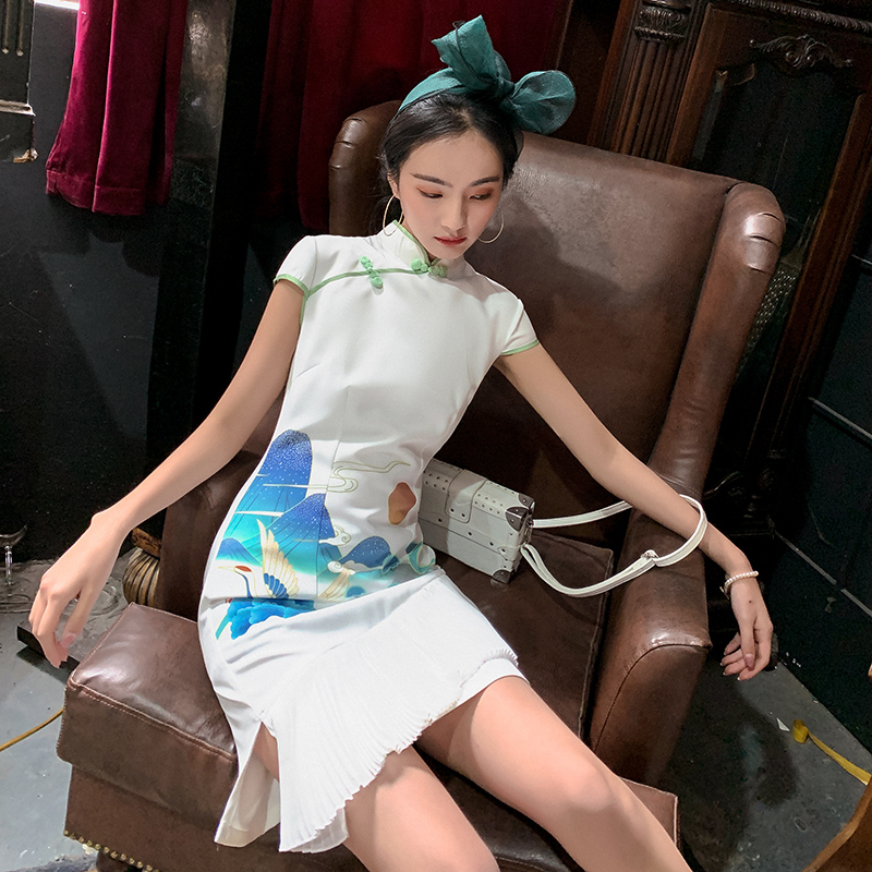  XL+White lotus leaf fishtail short model  