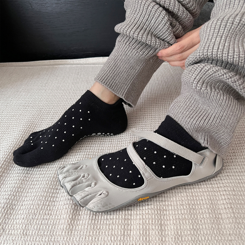 Nighttime Studio Black Yoga Socks for Women, Autumn and Winter Silicone Non-Slip Floor Socks, Pilates Sports Rhinestone Toe Socks Nighttime Studio Black Yoga Socks for Women, Autumn and Winter Silicone Non-Slip Floor Socks, Pilates Sports Rhinestone Toe Socks