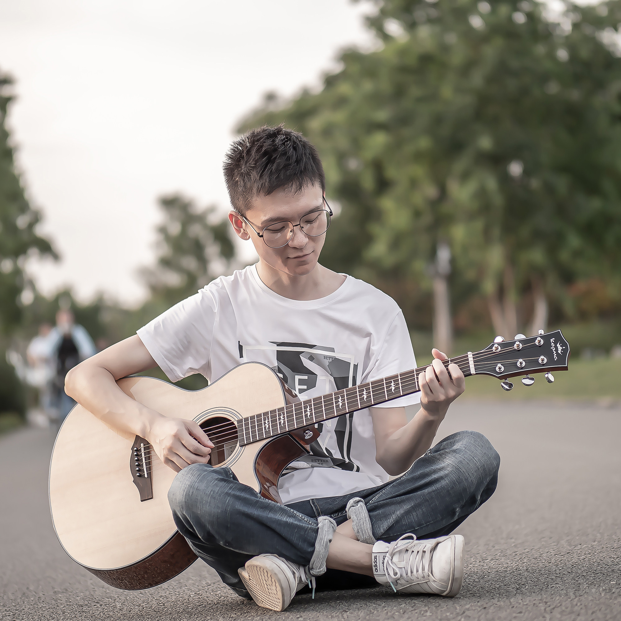 音乐玩老卫