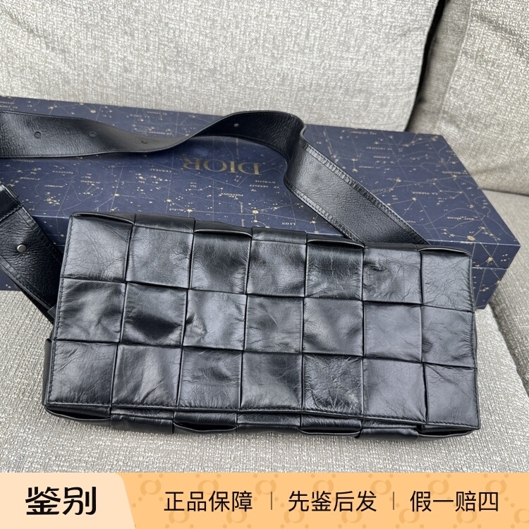 Bottega Veneta Women's Bag Cassette Woven Size Bottega Veneta Women's Bag Cassette Woven Size