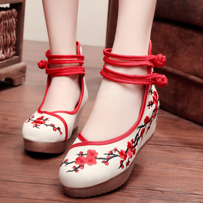 Spring and Summer Traditional Beijing Embroidered Shoes, Snow Plum Blossom Cloth Shoes, Dance Shoes, Chinese Style Ethnic Style Hanfu High Heels
