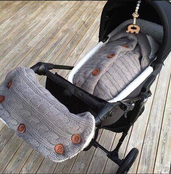 European and American knit buttons Garnapping sleeping bag trolley gloves baby outdoor baby thickened warm cart sleeping bag