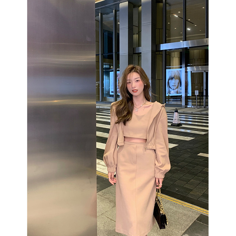 cchen Chen Chen_Sports suit women's early autumn fashion 2022 new western style casual Hong Kong style sweater two-piece set