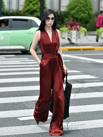 2025春夏新款进口三醋酸肌理感轻奢显瘦女无袖连体阔腿裤连身裤