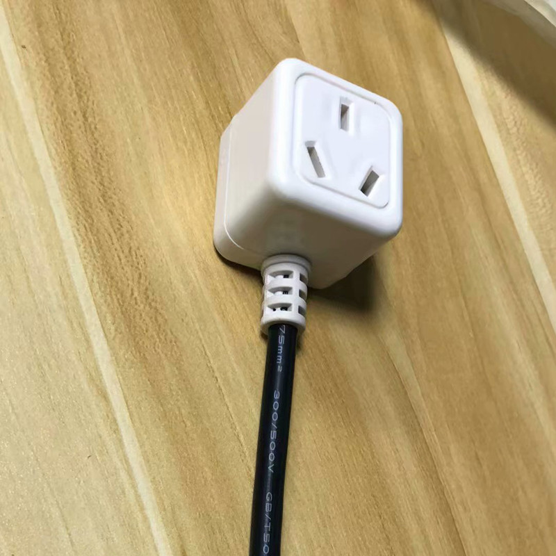 With wire female plug integrated female plug power supply mother plug 3-hole mother plug 3-hole mother plug 220V power supply mother