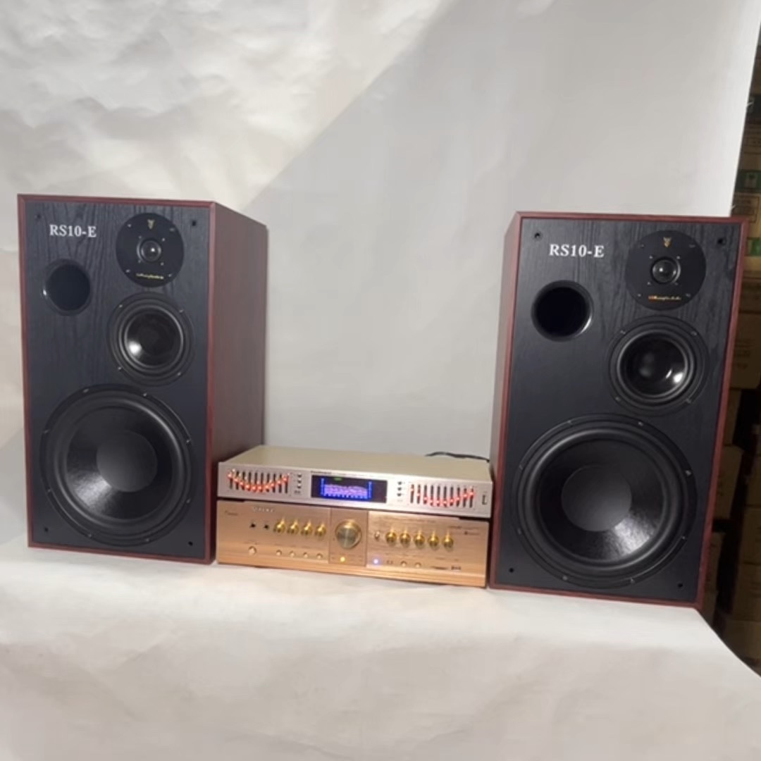 此U盘得以调音效。耳朵——我直接跪了。