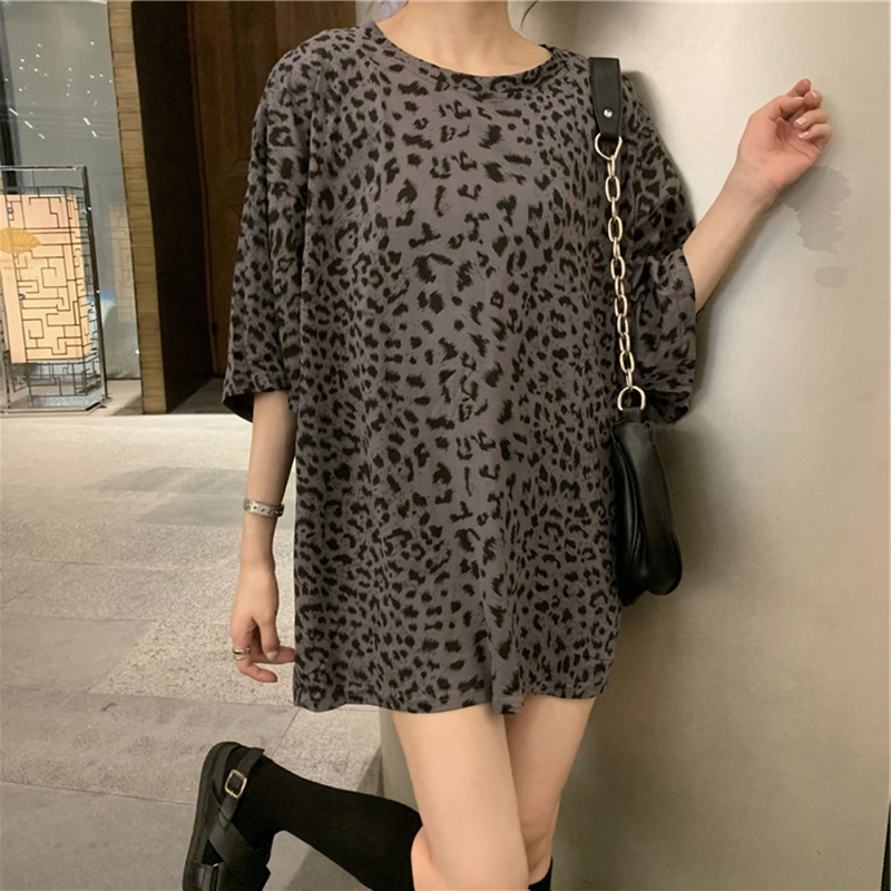 Grey2021 Spring and summer new pattern lovers Women's wear unique jacket Sense of design Minority ins easy Half short sleeve T-shirt tide