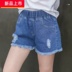 Cô gái denim quần short bên ngoài mùa hè quần áo trẻ em quần hơi trung niên cô gái bé lỏng lẻo mới quần áo trẻ em 