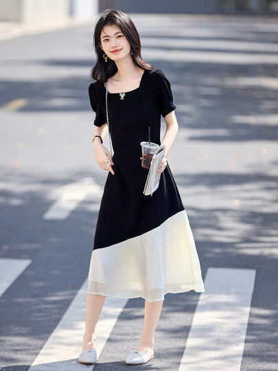 法式优雅赫本风连衣裙夏季新款收腰显瘦撞色拼接方领减龄小黑裙