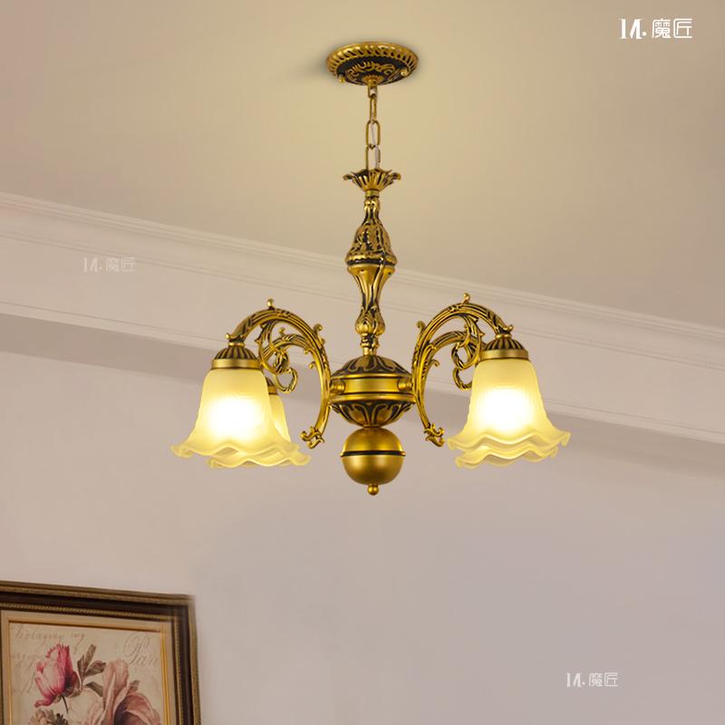 Retro Simple Accessible Luxury Palace Atmosphere Chandelier Nanyang Nostalgic Bronze Living Room Lamp Creative Bed and Breakfast Bedroom Lamp