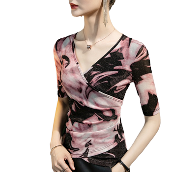 Tie-dye bright silk t-neck v-t-shirt for women with quarter-sleeve slim fit 2026 spring new style mid-sleeve printed women top