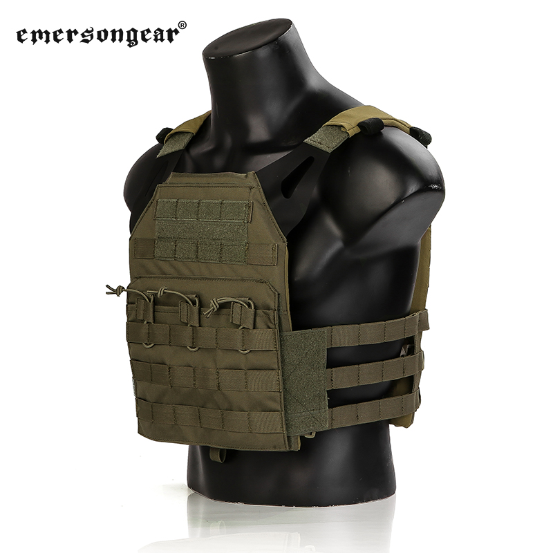 Emerson Gear Army fan equipped JPC Tactical Vest Lightweight with a simple protective vest