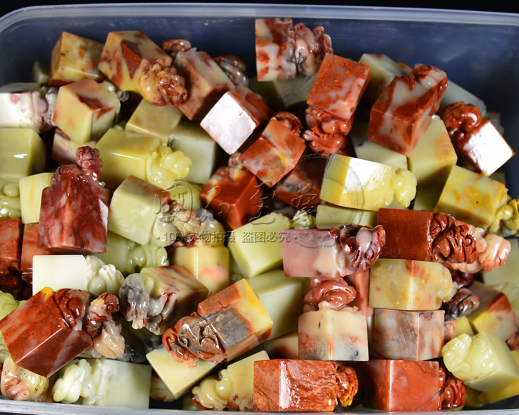 Fujian Guoshi Shou Mountain hibiscus Hibiscus Stone Button Head Square Chapter Batch Zhang Hand Fine Carving Seal Print Button 15 Fang set of special price