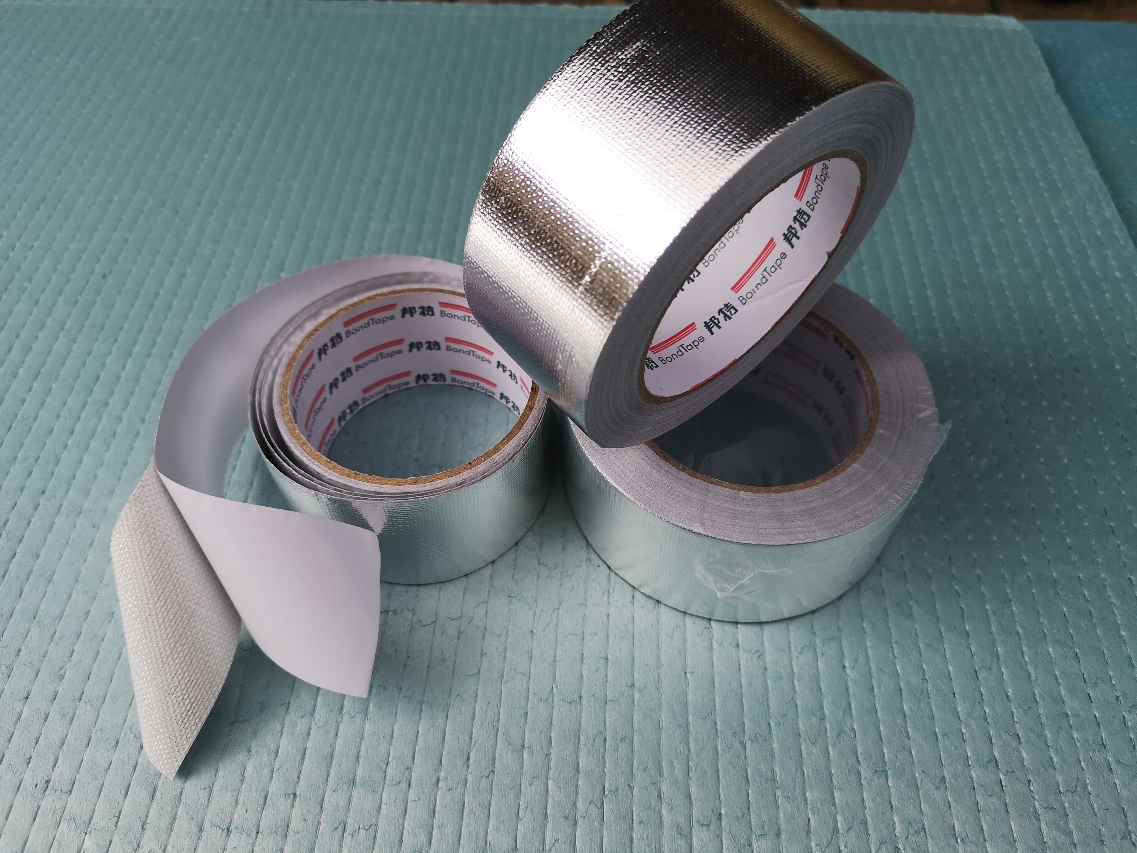 Sợi thủy tinh dày vải chống cháy lá nhôm băng Băng chịu nhiệt độ cao Nước nóng phạm vi mui xe ống xả lá thiếc