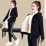 Утепленный демисезонный спортивный костюм для отдыха, бархатный комплект, коллекция 2021, в стиле Шанель, в западном стиле