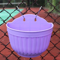 Пурпурная изогнутая стена бассейн