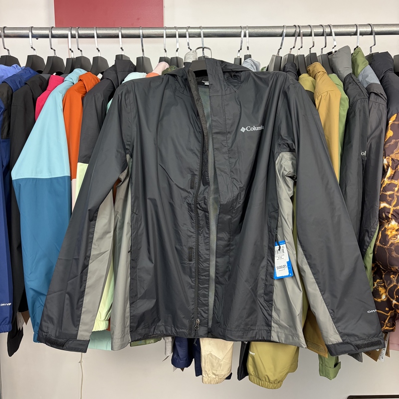 Domestic In-Stock Columbia Men's Windproof and Rainproof Mesh-Lined Jacket Domestic In-Stock Columbia Men's Windproof and Rainproof Mesh-Lined Jacket