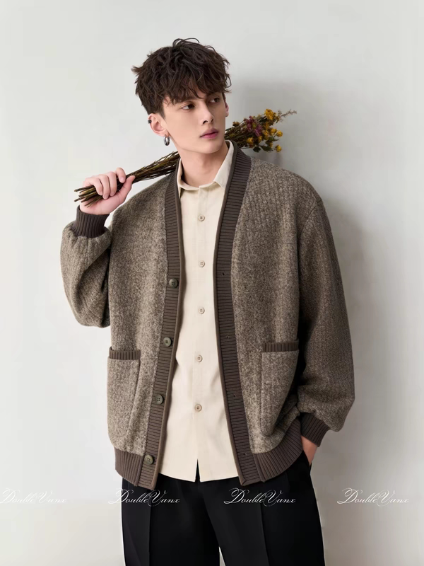 Japanese-Style Lazy Style Wool Knit Cardigan for Men, New Autumn Vintage Patterned Yarn Loose-Fitting Color-Block Sweater Jacket Trendy Japanese-Style Lazy Style Wool Knit Cardigan for Men, New Autumn Vintage Patterned Yarn Loose-Fitting Color-Block Sweater Jacket Trendy