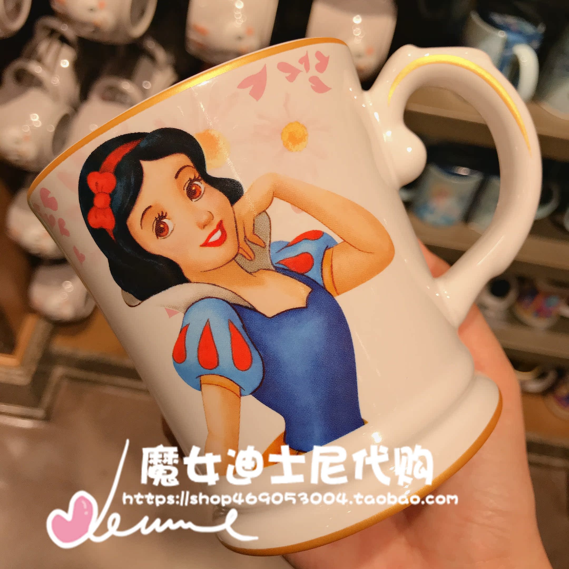 Blue & 68Shanghai Disneyland Domestic purchasing agent Mickey Minnie Mug Donald Duck Big mouth ceramics Mark cup Water cup just