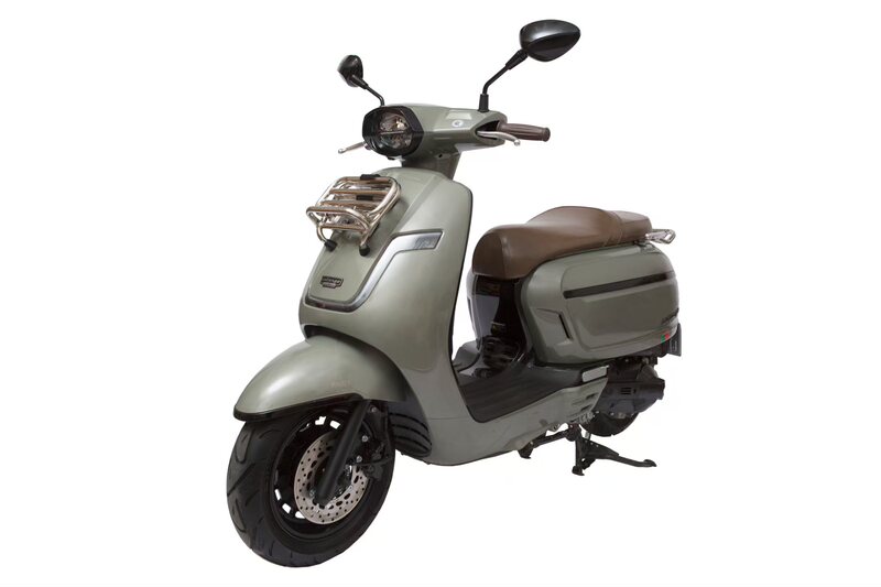 Five Tango 150 Retro Scooter Accessories Car Shell Shell Mud Tile Lamp Plastic Shell