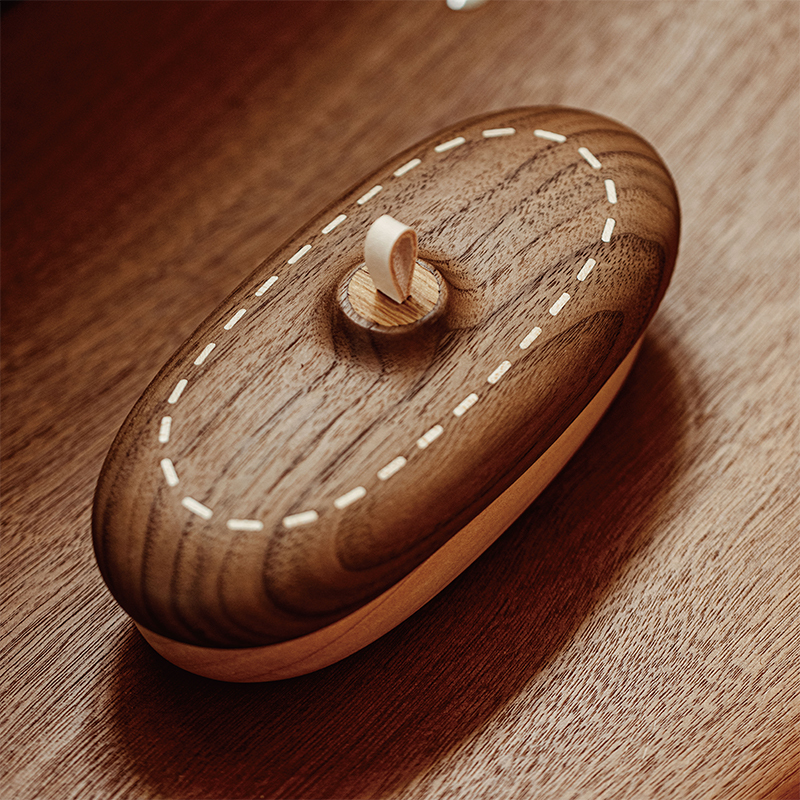 Walnut Wood Jewelry, Glasses, and Bracelet Storage Box with Lid, Dustproof, Original Design, Housewarming High-End Gift for Friends