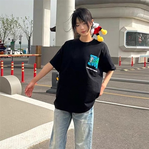 万针全刺绣工艺抖音得物高品质260克重磅纯棉双纱美式高街短袖T恤,冰丝裤搭配米白色图片