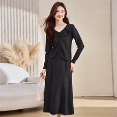 高级感时尚羊毛针织套装连衣裙2025新款秋冬气质过膝毛衣两件套裙，女装羊毛衫，艾米