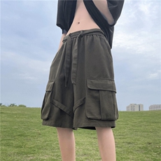 灰绿色