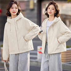 小个子短外套女2026年春季女士户外防风冲锋衣连帽拉链，女装短外套，悦祺