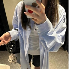 蓝色
