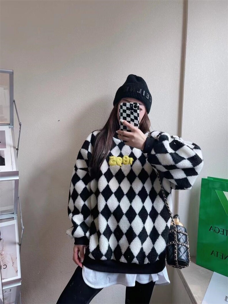 冬季新款棋盘格重工刺绣羊羔毛卫衣，女装卫衣/绒衫，AT(2F)