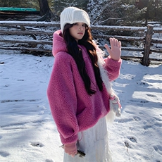 【新款】玫红色连帽外套皮毛一体C57-P205K308，女装皮草，2C272
