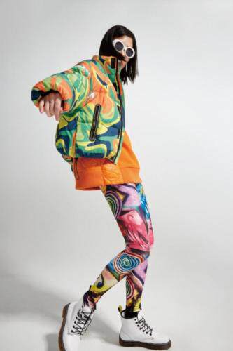 oversize的版型，面料亲肤柔软，采用了特色绣花.，女装，梦汐缘